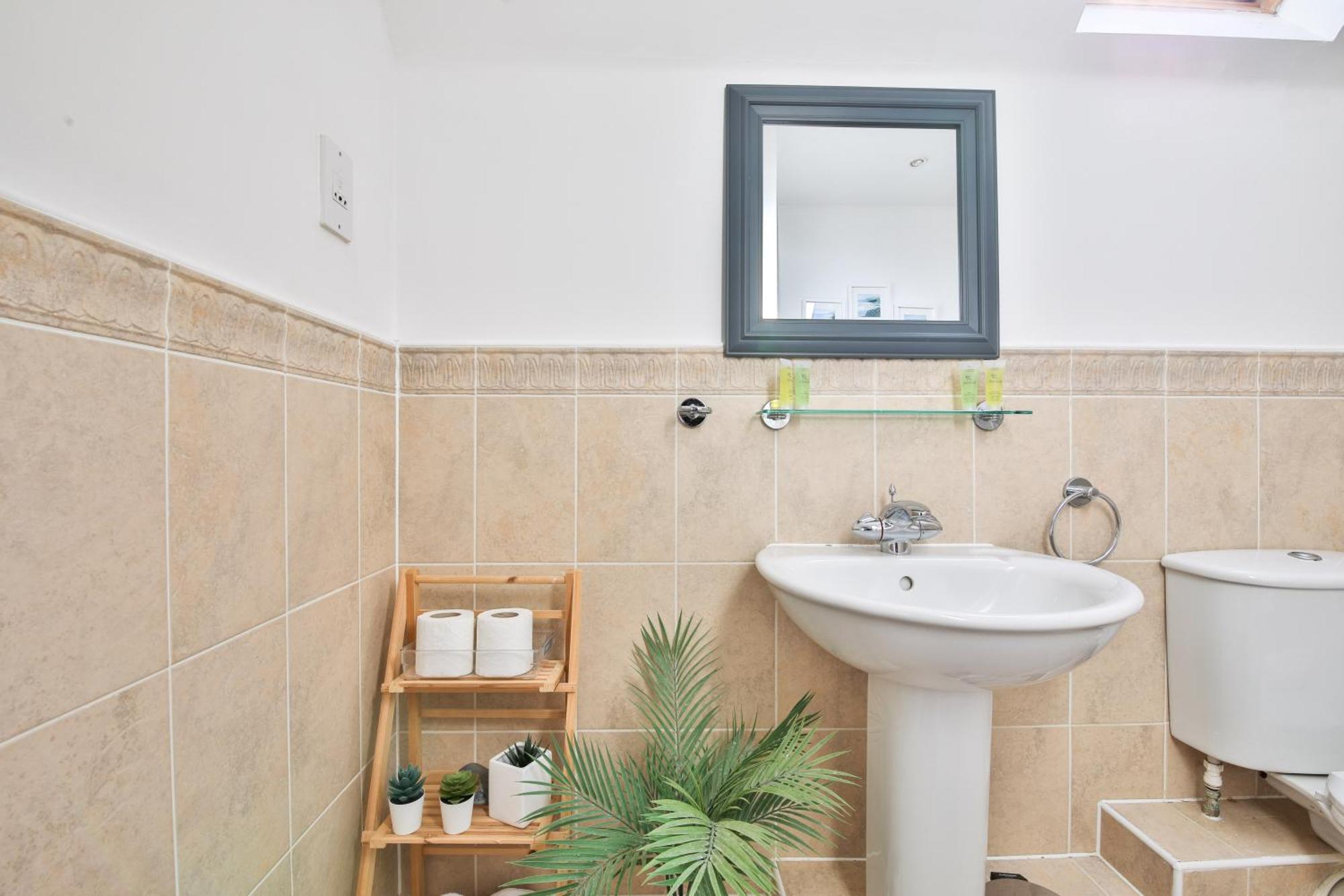 Stayright 2 Bed Beach House With Private Parking- Next To Barry Beach And Jackson Bay Exteriér fotografie