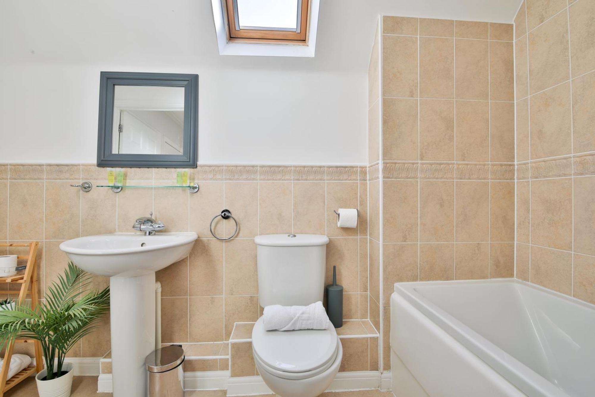 Stayright 2 Bed Beach House With Private Parking- Next To Barry Beach And Jackson Bay Exteriér fotografie